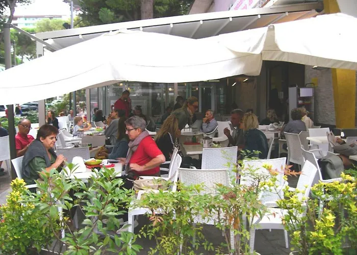 Astoria ليدو ديلي ايستينسي